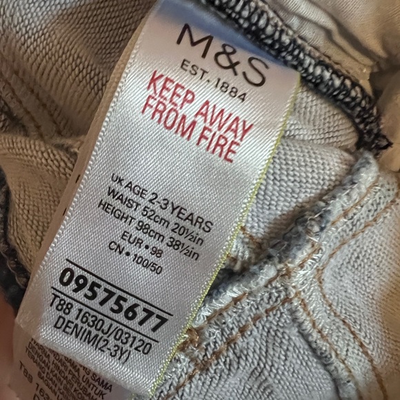 Marks & Spencer Boys Blue Jeans with adjustable waist. 2-3T - Picture 2 of 4